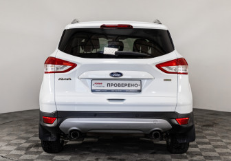 Подержанный автомобиль Ford Kuga 2014 года (6 фото)