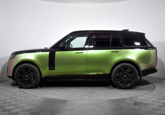 Подержанный автомобиль Land Rover Range Rover 2022 года (8 фото)