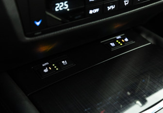Подержанный автомобиль Lexus GS 2014 года (20 фото)