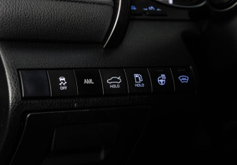 Подержанный автомобиль Toyota Camry Sedan 2021 года (24 фото)