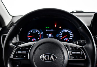 Подержанный автомобиль Kia Seltos 2021 года (15 фото)