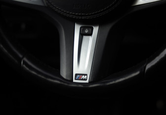 Подержанный автомобиль BMW X6 2021 года (16 фото)