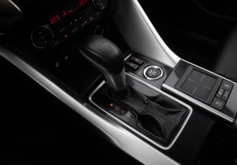 Подержанный автомобиль Mitsubishi Eclipse Cross 2019 года (15 фото)