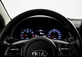 Подержанный автомобиль Kia Cerato Sedan 2019 года (15 фото)