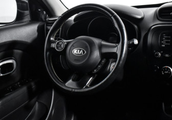 Подержанный автомобиль Kia Soul 2014 года (15 фото)