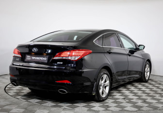 Подержанный автомобиль Hyundai i40 Sedan 2013 года (5 фото)