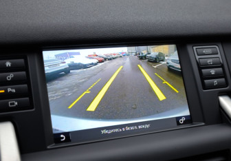 Подержанный автомобиль Land Rover Discovery Sport 2017 года (18 фото)