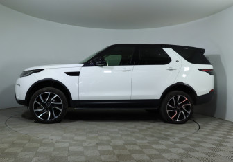 Подержанный автомобиль Land Rover Discovery 2019 года (10 фото)