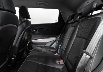 Подержанный автомобиль SsangYong Tivoli 2016 года (12 фото)