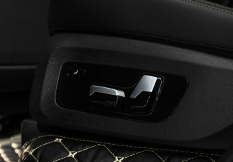 Подержанный автомобиль BMW X7 2020 года (16 фото)