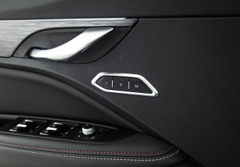 Подержанный автомобиль Geely Tugella 2023 года (22 фото)