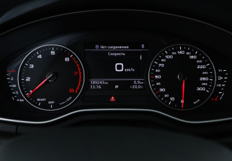 Подержанный автомобиль Audi A4 Sedan 2016 года (21 фото)