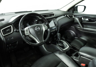 Подержанный автомобиль Nissan Qashqai 2018 года (11 фото)