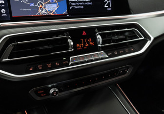 Подержанный автомобиль BMW X5 2019 года (24 фото)