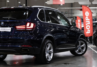 Подержанный автомобиль BMW X5 2017 года (7 фото)