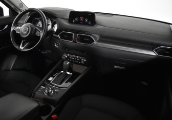 Подержанный автомобиль Mazda CX-5 2017 года (10 фото)