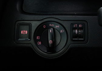 Подержанный автомобиль Volkswagen Passat Wagon 2008 года (17 фото)