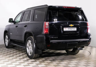 Подержанный автомобиль Chevrolet Tahoe 2016 года (7 фото)
