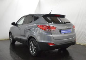 Подержанный автомобиль Hyundai ix35 2013 года (7 фото)