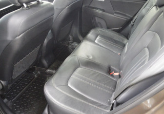 Подержанный автомобиль Kia Sportage 2013 года (11 фото)