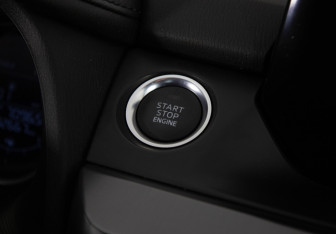 Подержанный автомобиль Mazda 6 Sedan 2016 года (16 фото)