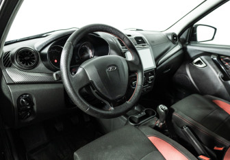 Подержанный автомобиль LADA (ВАЗ) Granta Sedan 2023 года (11 фото)