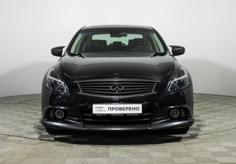 Подержанный автомобиль Infiniti G Sedan 2010 года (2 фото)