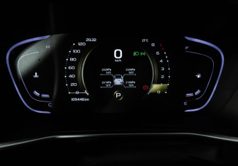 Подержанный автомобиль Geely Coolray 2021 года (12 фото)