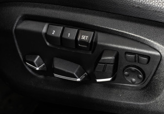 Подержанный автомобиль BMW X5 2016 года (27 фото)