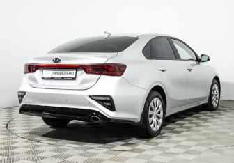 Подержанный автомобиль Kia Cerato Sedan 2020 года (6 фото)