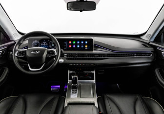 Подержанный автомобиль Chery Tiggo 4 2025 года (11 фото)