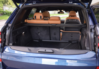 Подержанный автомобиль BMW X5 2023 года (36 фото)