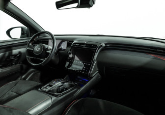 Подержанный автомобиль Hyundai Tucson 2022 года (9 фото)