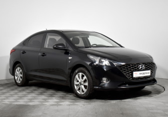 Подержанный автомобиль Hyundai Solaris Sedan 2021 года (3 фото)