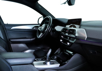 Подержанный автомобиль BMW X4 2020 года (11 фото)