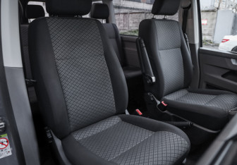 Подержанный автомобиль Volkswagen Caravelle 2020 года (22 фото)