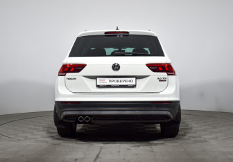 Подержанный автомобиль Volkswagen Tiguan 2017 года (6 фото)