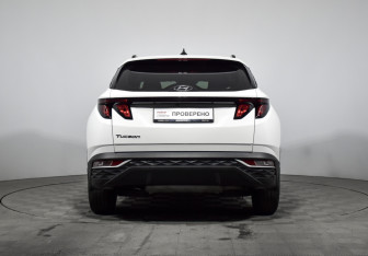 Подержанный автомобиль Hyundai Tucson 2023 года (6 фото)