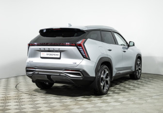 Подержанный автомобиль Geely Atlas 2024 года (5 фото)