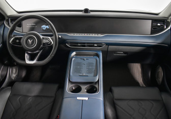 Подержанный автомобиль Voyah Free 2023 года (15 фото)