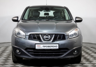 Подержанный автомобиль Nissan Qashqai 2011 года (2 фото)