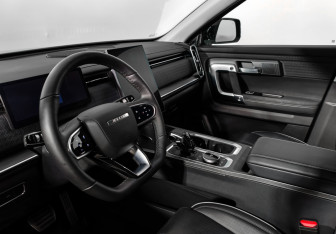 Подержанный автомобиль Jaecoo J7 2023 года (9 фото)