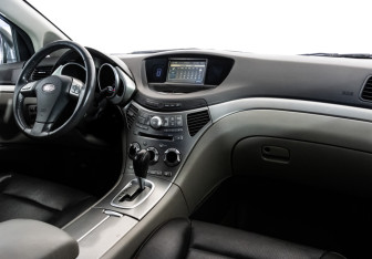 Подержанный автомобиль Subaru Tribeca 2007 года (9 фото)