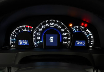 Подержанный автомобиль Toyota Camry Sedan 2012 года (16 фото)