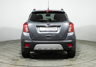 Подержанный автомобиль Opel Mokka 2014 года (6 фото)