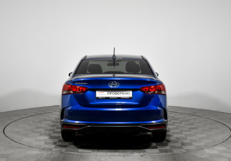 Подержанный автомобиль Hyundai Solaris Sedan 2021 года (6 фото)