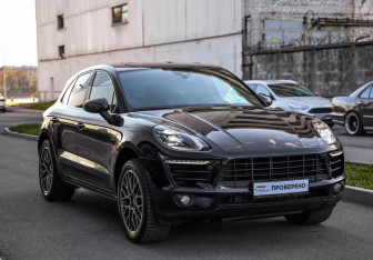 Подержанный автомобиль Porsche Macan 2016 года (5 фото)
