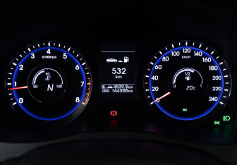 Подержанный автомобиль Hyundai i40 Sedan 2015 года (12 фото)