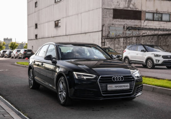 Подержанный автомобиль Audi A4 Sedan 2018 года (5 фото)