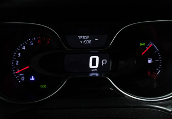 Подержанный автомобиль Renault Kaptur 2017 года (12 фото)